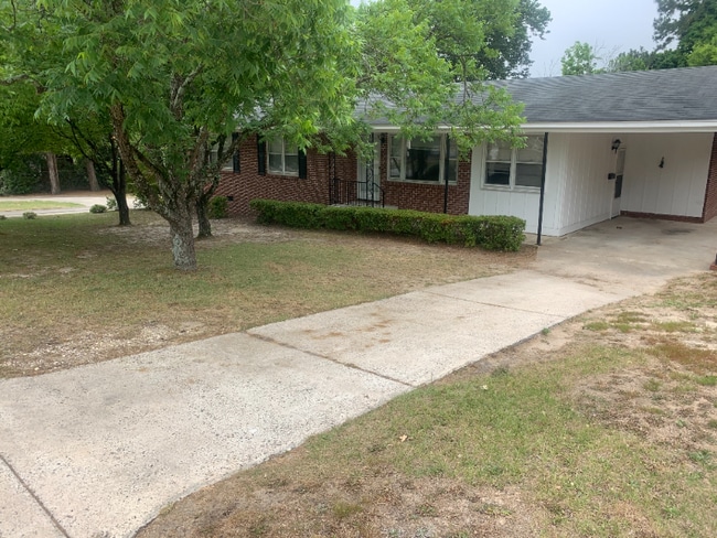 property at 2916 Walden Dr