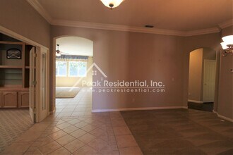 6221 Purple Finch Ct in Elk Grove, CA - Building Photo - Building Photo