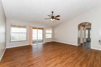 1103 SW 40th Terrace in Cape Coral, FL - Building Photo - Building Photo