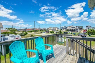 8218 S Old Oregon Inlet Rd in Nags Head, NC - Building Photo - Building Photo