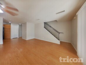 16021 N 30th St in Phoenix, AZ - Building Photo - Building Photo