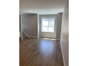 1639-1162 162 St in Surrey, BC - Building Photo - Building Photo