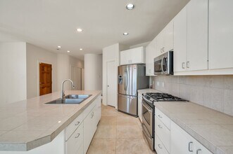 3602 Link Valley Dr. in Houston, TX - Foto de edificio - Building Photo