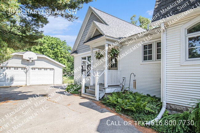 property at 3028 Harvest Ave SW