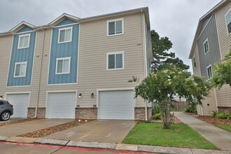 21155 Gosling Rd in Spring, TX - Building Photo - Building Photo