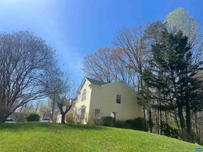 901 Royer Dr in Charlottesville, VA - Building Photo - Building Photo