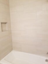 Avenue Walk Apartments in Metairie, LA - Building Photo - Building Photo