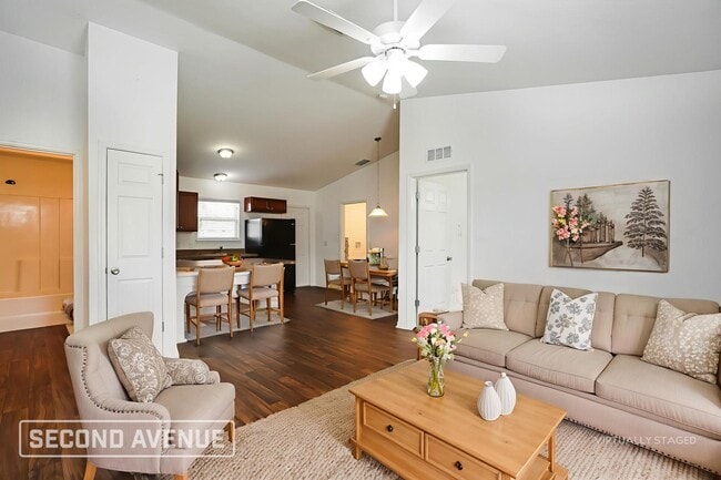 9 Ash Trail in Ocala, FL - Foto de edificio - Building Photo