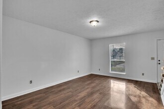 1110 N Montgomery St in Starkville, MS - Building Photo - Building Photo