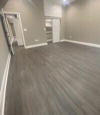 2122 Druid Hill Ave photo'