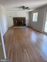 7532 Buena Vista Terrace in Rockville, MD - Building Photo - Building Photo