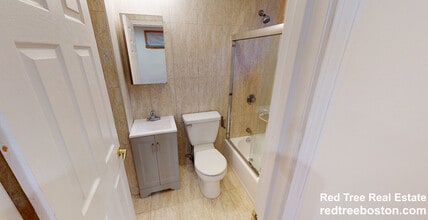 71 Babcock St, Unit 7 in Brookline, MA - Building Photo - Building Photo