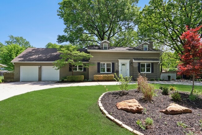 property at 8125 Lamar Ave