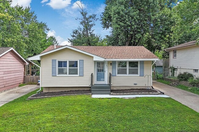 property at 1851 Pleasant View Cir