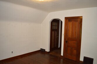 16 N Broom St, Unit 3 in Madison, WI - Building Photo - Building Photo