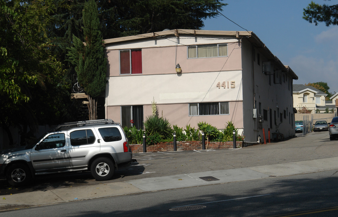 4415 Pennsylvania Ave in Glendale, CA - Building Photo