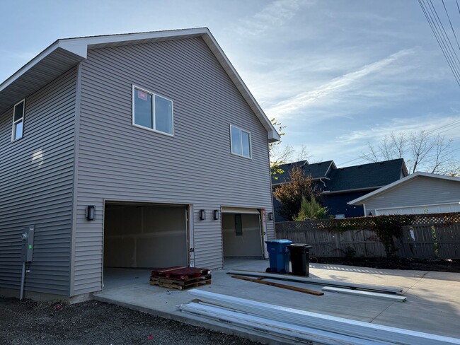 22 18th Ave N-Unit -Unit 22 in Hopkins, MN - Building Photo - Building Photo
