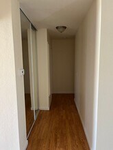 11380 Clearspring Rd in San Diego, CA - Foto de edificio - Building Photo