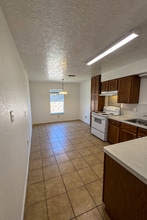 2405 26th St N in Texas City, TX - Building Photo - Building Photo
