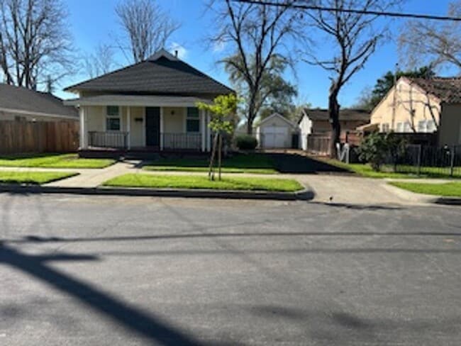414 North St in Woodland, CA - Building Photo - Building Photo