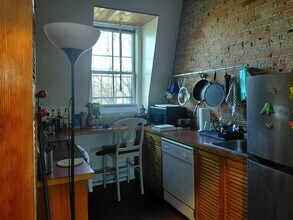 102 Ellery St in Cambridge, MA - Building Photo - Building Photo