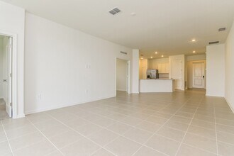 2039 Hemingway Cir in Groveland, FL - Building Photo - Building Photo