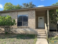 862 Wood Rd in New Braunfels, TX - Building Photo - Building Photo