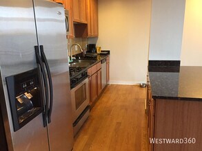 811 W Eastwood Ave in Chicago, IL - Building Photo - Building Photo