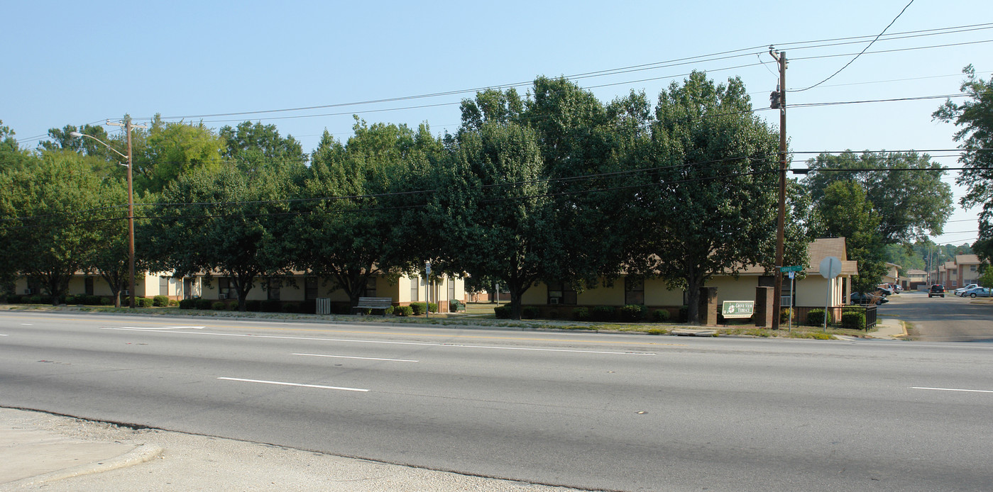 Grove View Terrace in Fayetteville, NC - Building Photo