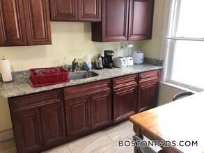 52 Crescent Ave in Boston, MA - Building Photo - Building Photo