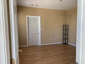 103 Howe St in Marlborough, MA - Building Photo - Building Photo