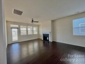 12813 Heath Grove Dr in Huntersville, NC - Building Photo - Building Photo