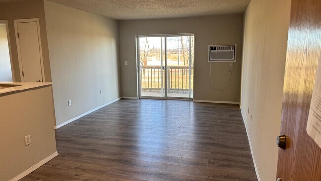 525 Lilac Ln, Unit 525 Lilac Ln in Postville, IA - Building Photo - Building Photo