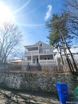 78 Maplewood Ave in Torrington, CT - Building Photo