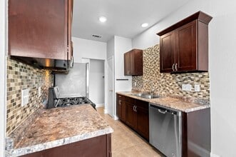 1207 York Castle Dr in Pflugerville, TX - Foto de edificio - Building Photo
