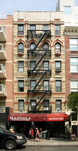 17 Saint Marks Place in New York, NY - Foto de edificio - Building Photo