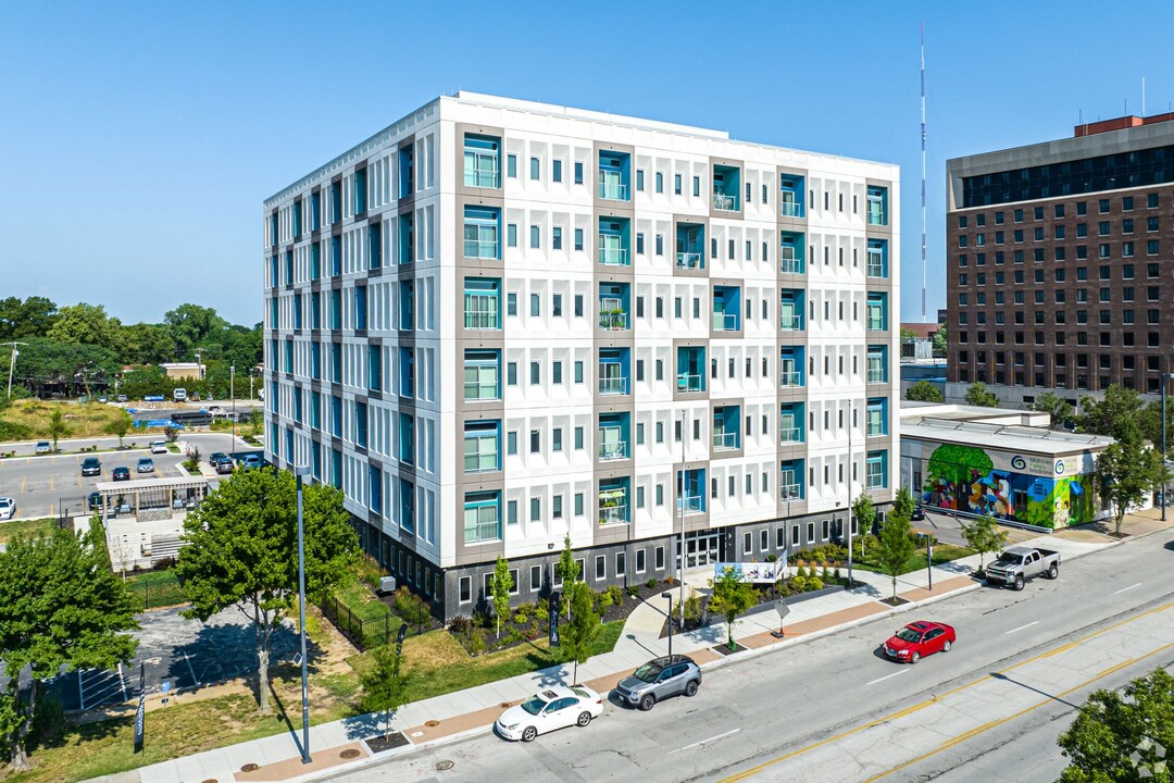 Midtown Plaza in Kansas City, MO - Foto de edificio