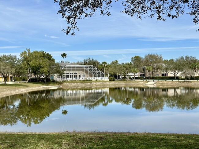 12243 Londonderry Ln in Bonita Springs, FL - Building Photo - Building Photo