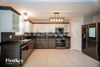 869 Fieldstone Dr in Franklin, IN - Building Photo - Building Photo