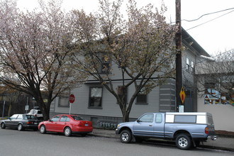 Sarah Friendly-Lauer Bldg in Portland, OR - Building Photo - Building Photo