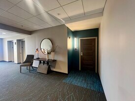 Bridge Plaza Apartments in Mankato, MN - Building Photo