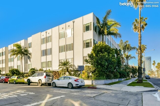 1250 E Ocean Blvd, Unit 205 in Long Beach, CA - Foto de edificio - Building Photo