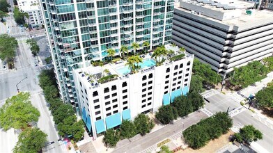 777 N Ashley Dr in Tampa, FL - Foto de edificio - Building Photo