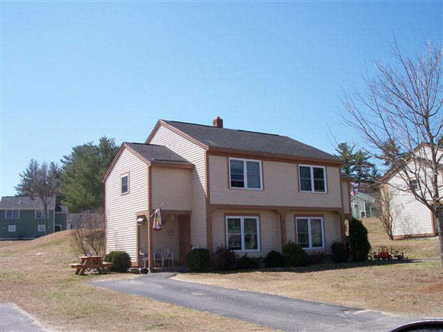 Meadowbrook Park in Milford, NH - Building Photo