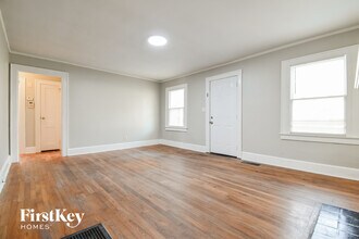 1370 Westboro Dr SW in Atlanta, GA - Building Photo - Building Photo