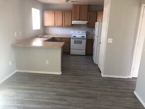 6106 N 35th Ave in Phoenix, AZ - Foto de edificio - Building Photo