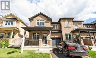 67 Riverwalk Dr in Hamilton, ON - Building Photo