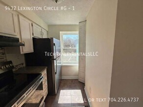 9432 Lexington Cir in Charlotte, NC - Building Photo - Building Photo