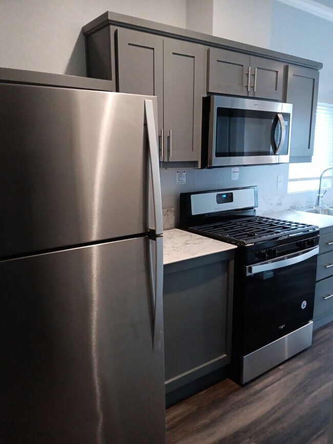 2301 Beach Ln in Lakeport, CA - Building Photo - Building Photo