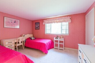 16 Lafayette Rd, Unit 11A in Newton, MA - Building Photo - Building Photo